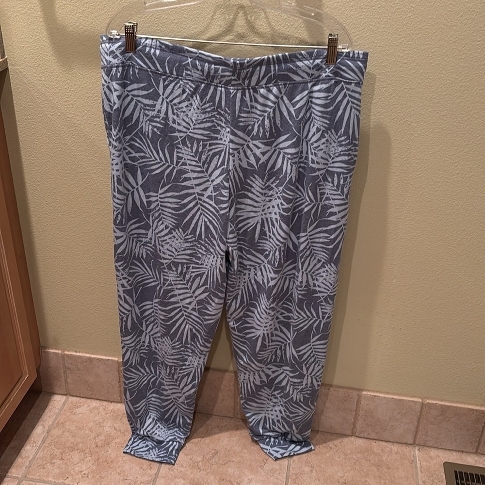 Felina woman's jungle print blue sweatpants - Picture 5 of 9